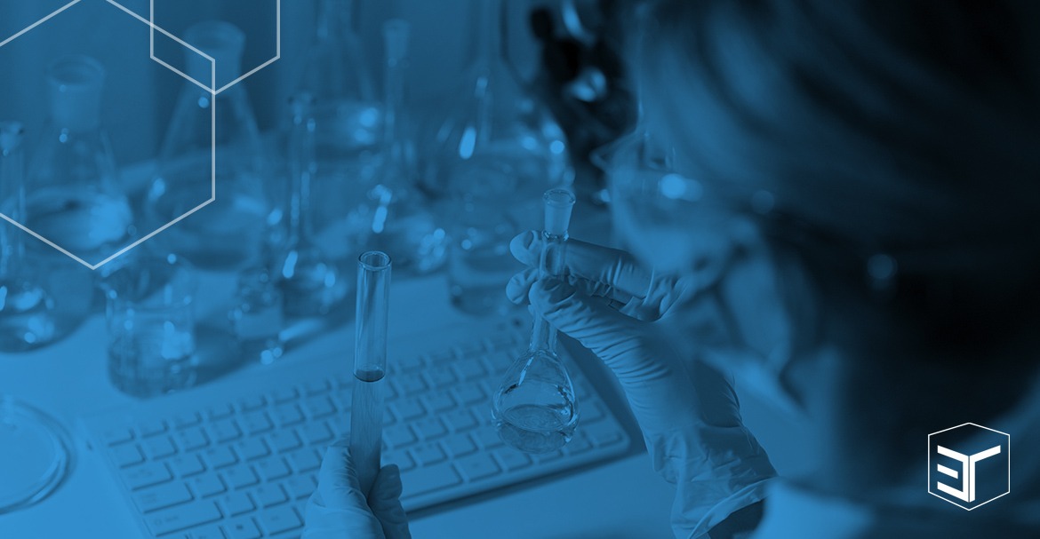 Du diagnostic à la stratégie: analyses de laboratoire pour les secteurs énergie et défense